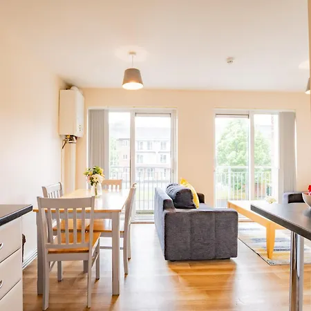 Apartamento 4 Bed Besides Campus - Sleeps 5 *